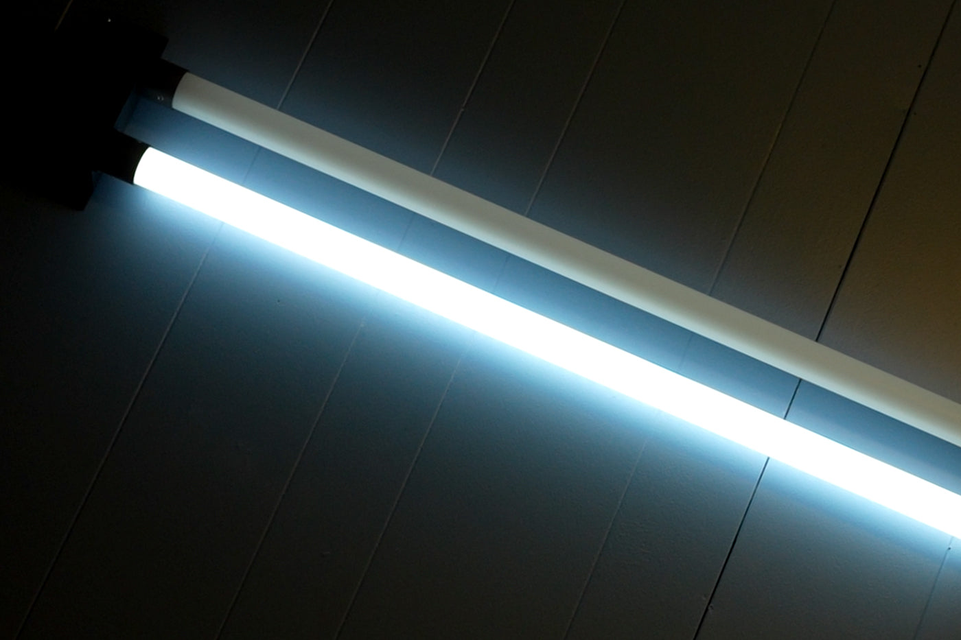 Fluoresce 2.0 LED Simulated Fluorescent Light Fixture